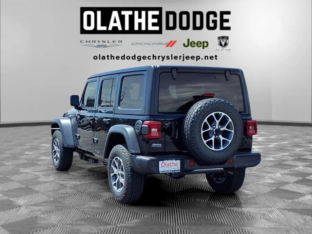 New 2026 Black Clear-Coat Exterior Paint Jeep Sport S image 3
