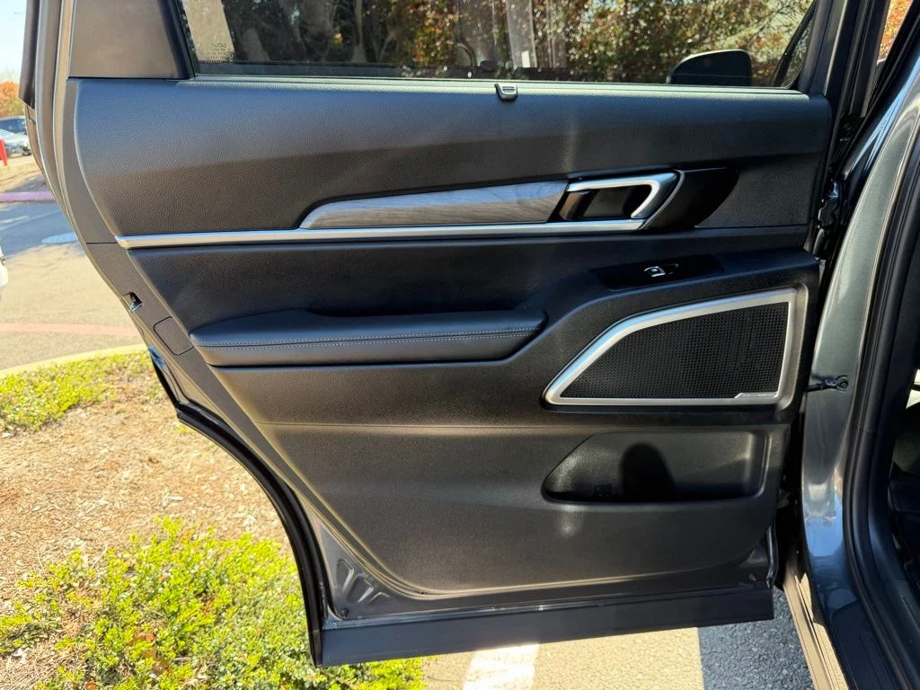 2023 Kia Telluride EX X-Line - Photo 30