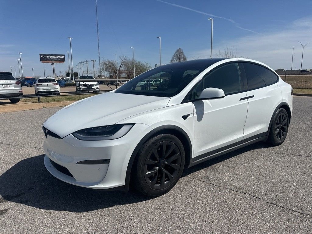 2022 Tesla Model X Plaid's photo