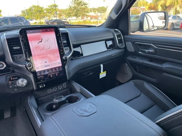 2026 RAM 1500 Laramie - Photo 18