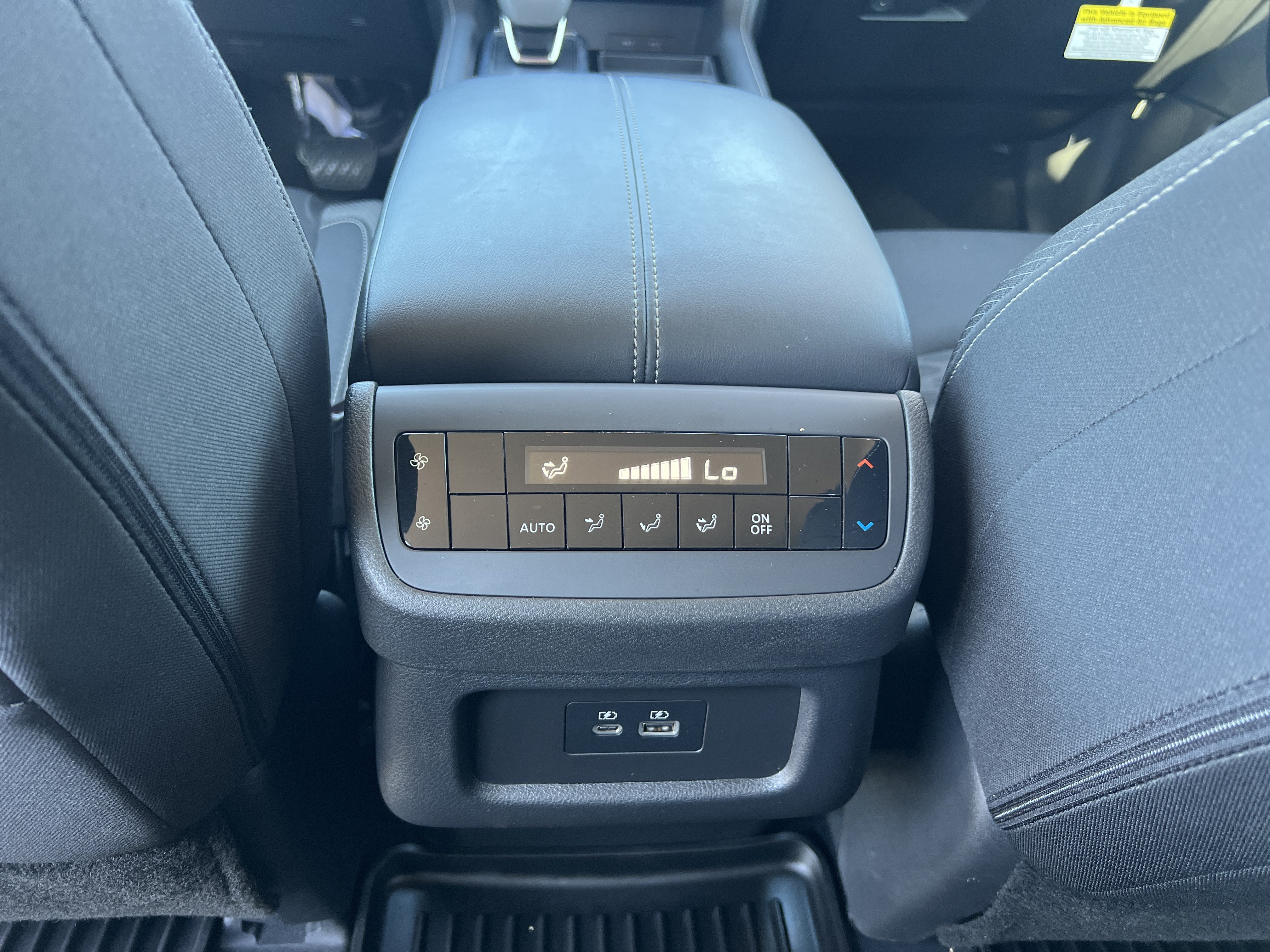 Used 2025 Deep Ocean Blue Pearl Nissan SV image 29