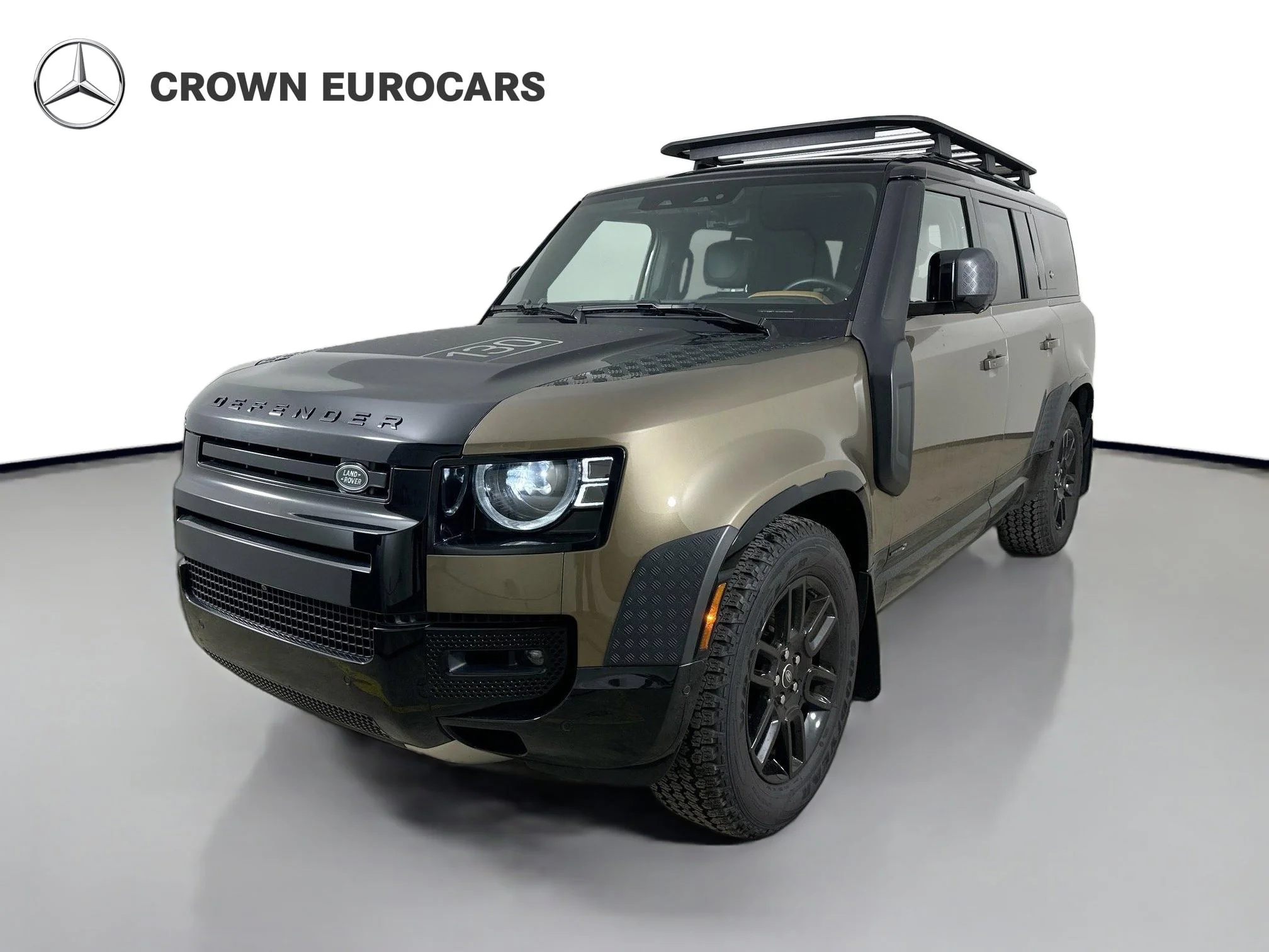 2024 Land Rover Defender 130 X P400's photo