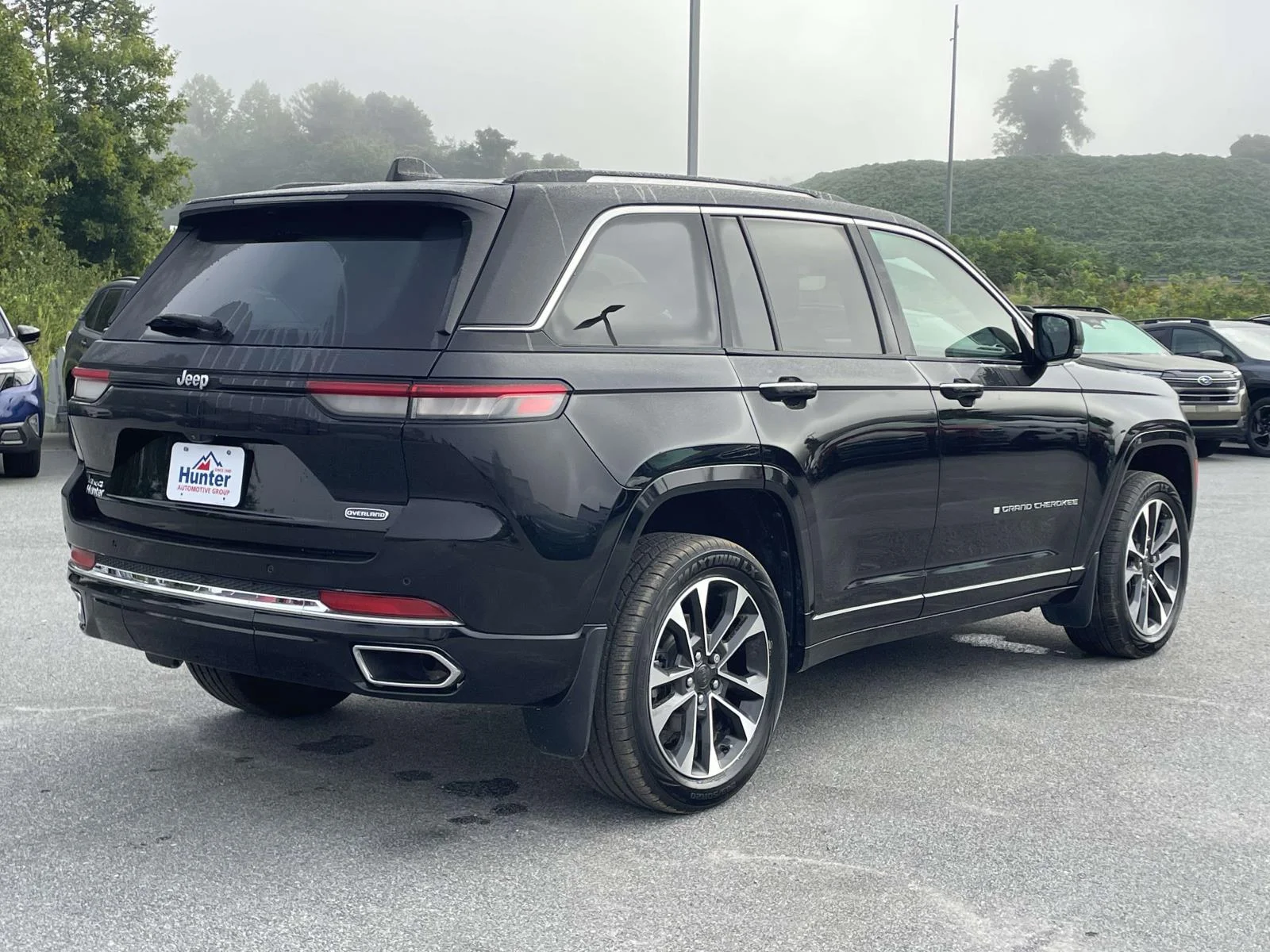 Used 2022 Diamond Black Crystal Pearlcoat Jeep Overland image 28