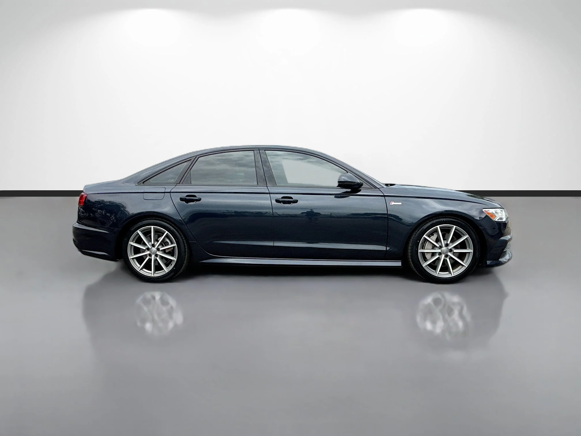 Used 2018 Moonlight Blue Metallic Audi Premium Plus image 2