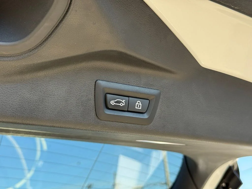 Used 2023 White BMW xDrive45e image 28