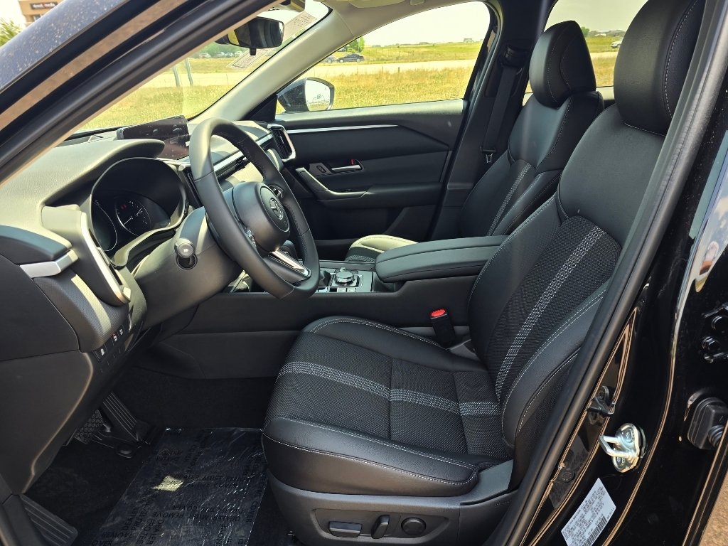 New 2026 Jet Black Mica Mazda 2.5 S Meridian Edition image 11