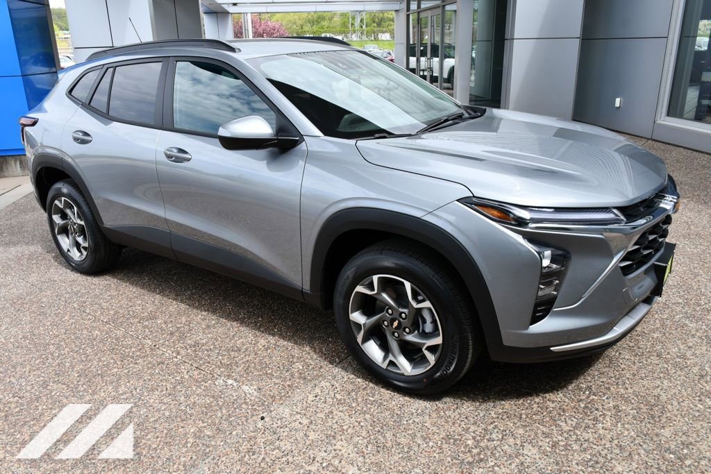 2026 Chevrolet Trax LT - Photo 10