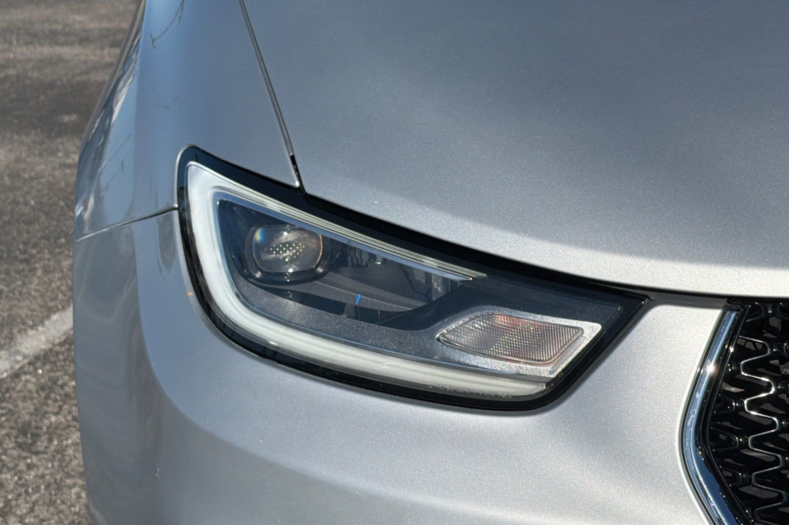 Used 2023 Silver Chrysler Touring L image 37
