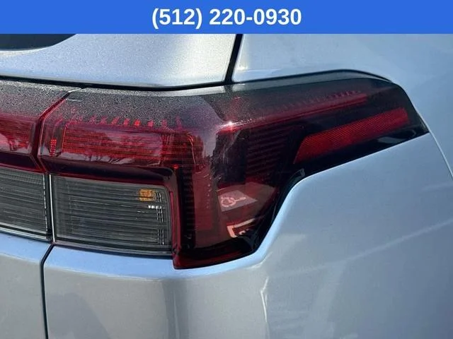 New 2026 ICE SILVER METALLIC Subaru Touring XT image 35