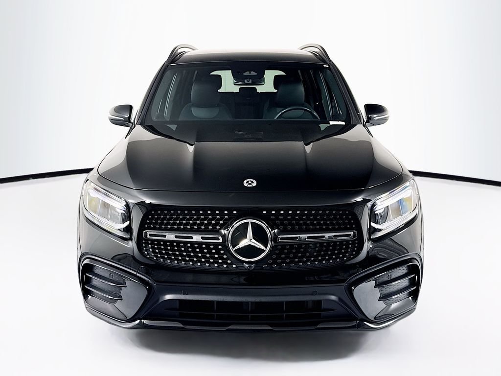 Used 2025 Night Black Mercedes-Benz GLB 250 image 2