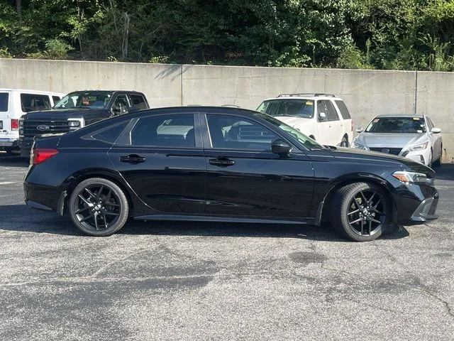 Certified Used 2022 Crystal Black Pearl Honda Sport image 2