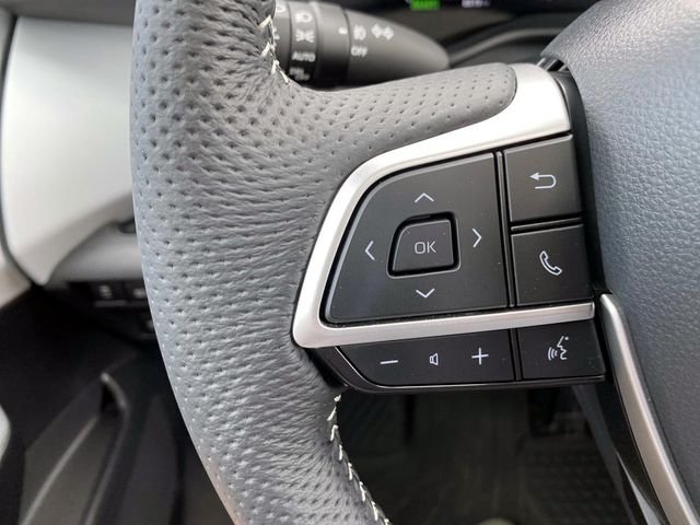 Used 2025 Silver Toyota XSE image 31