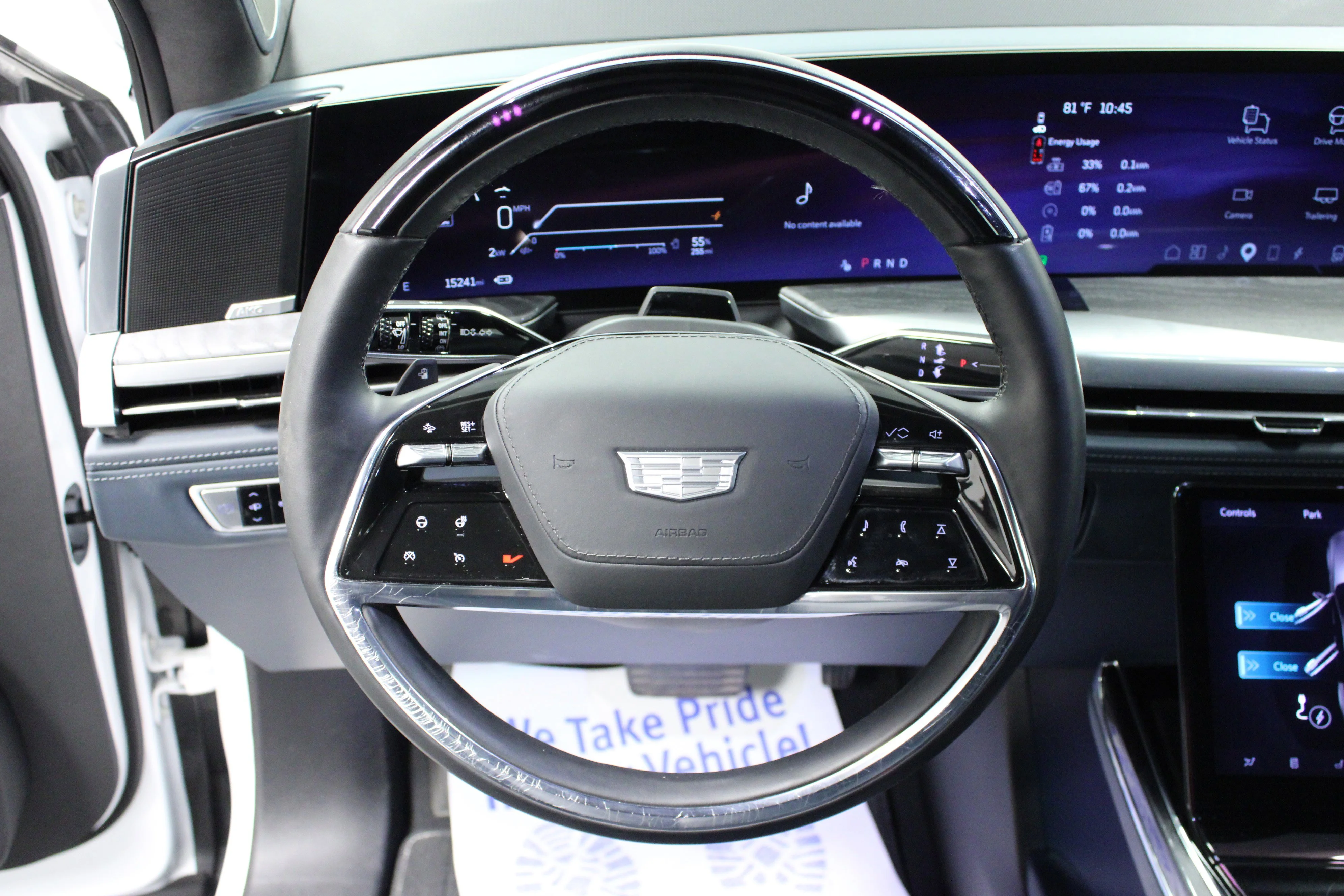 Used 2025 Summit White Cadillac Luxury 2 image 18