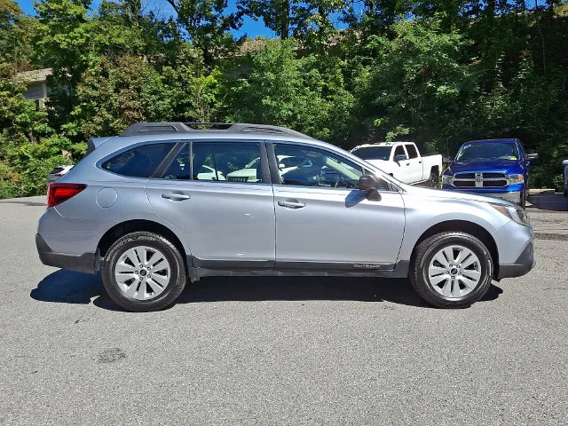 Used 2019 Silver Subaru 2.5i image 12