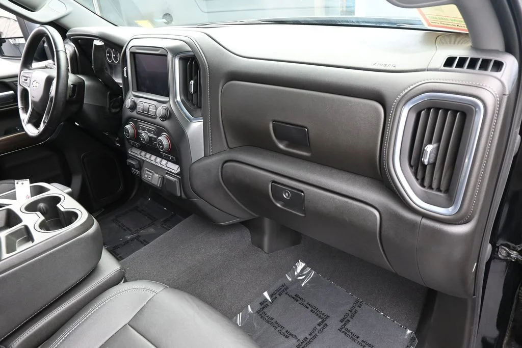 Used 2021 Black Chevrolet LT image 44