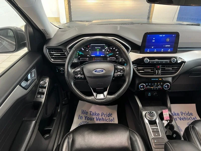 Used 2021 Gray Ford SEL image 30
