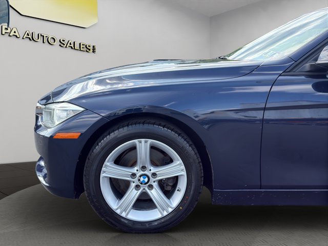 Used 2013 Blue BMW 328i xDrive image 24