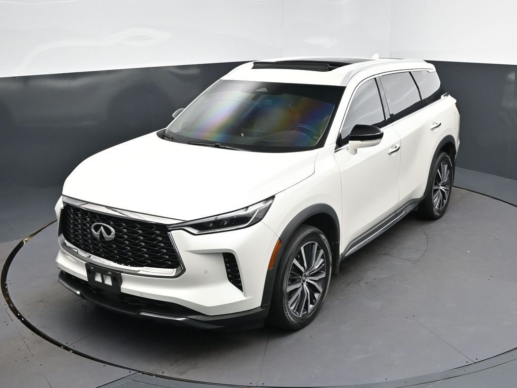 Certified Used 2023 White INFINITI Sensory image 32