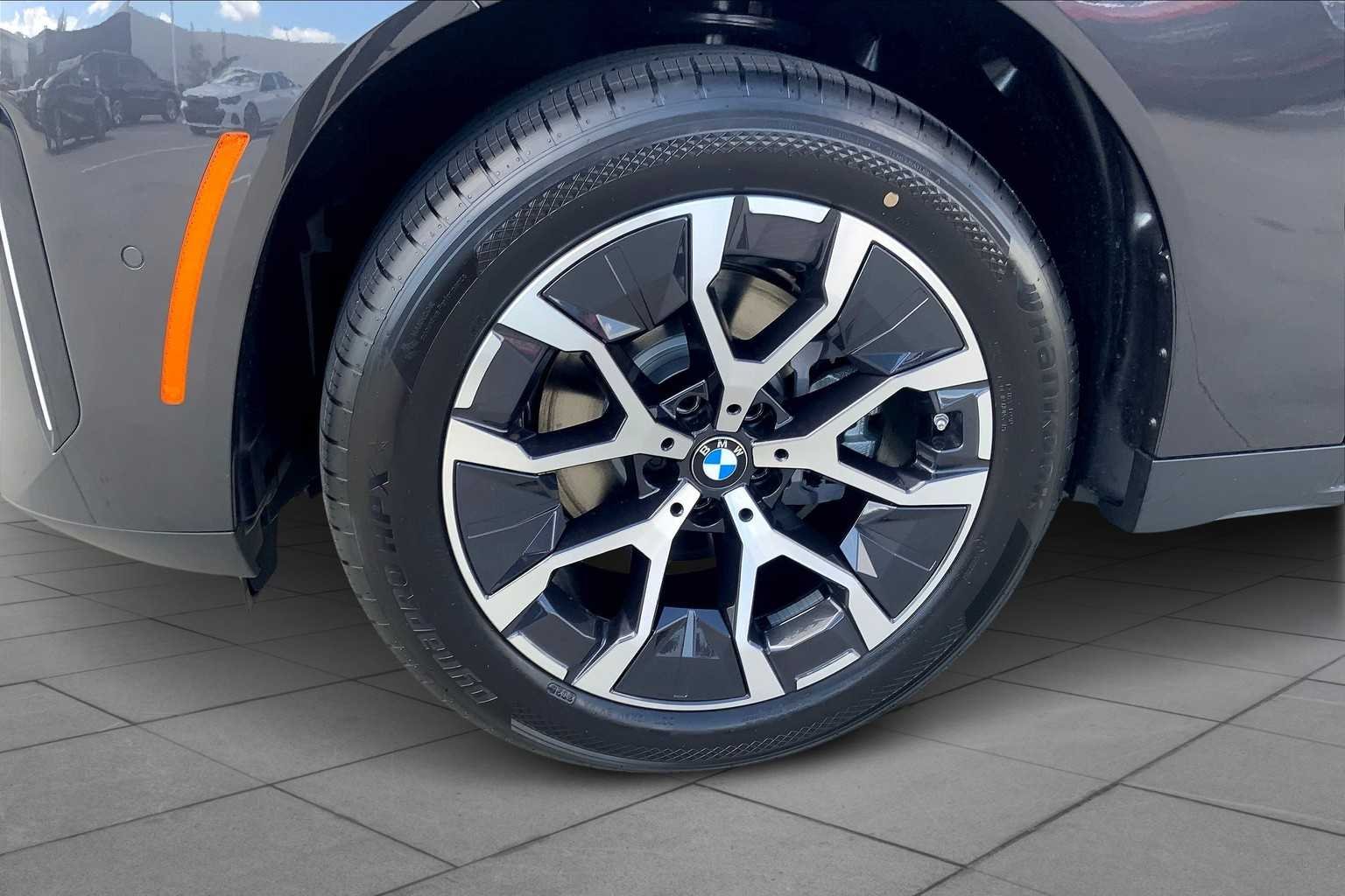 Used 2026 Dark Graphite Metallic BMW 30 xDrive image 11