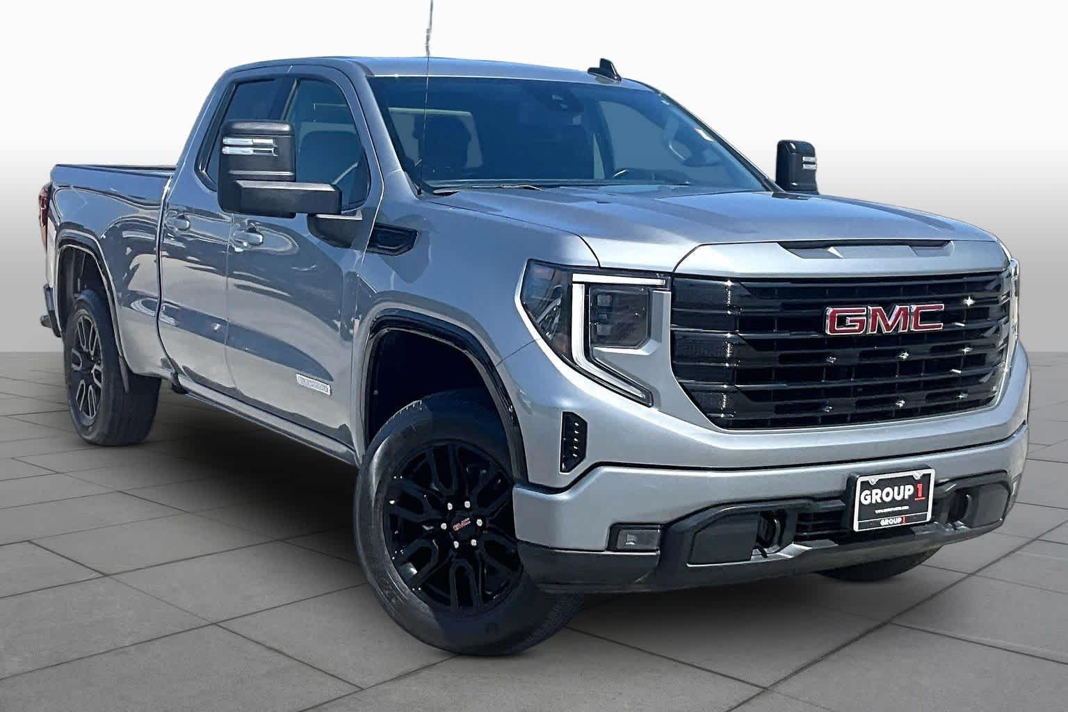Used 2024 Sterling Metallic GMC Elevation image 3