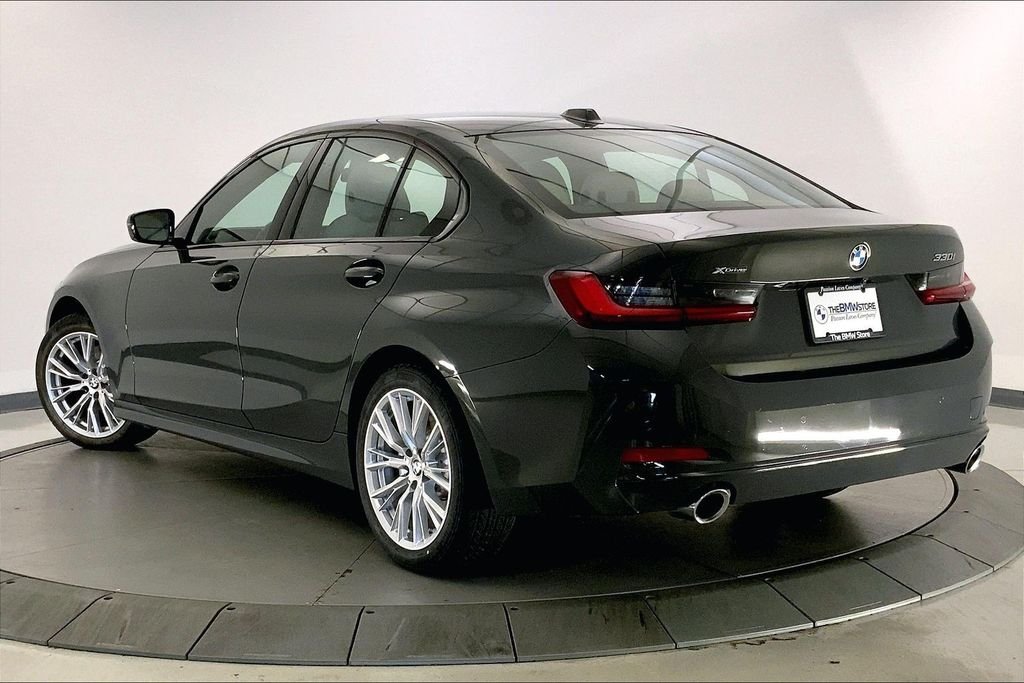 Certified Used 2023 Dravit Grey Metallic BMW  image 10