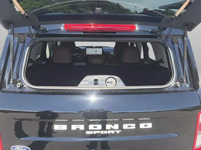 New 2026 Shadow Black Ford Outer Banks® image 23