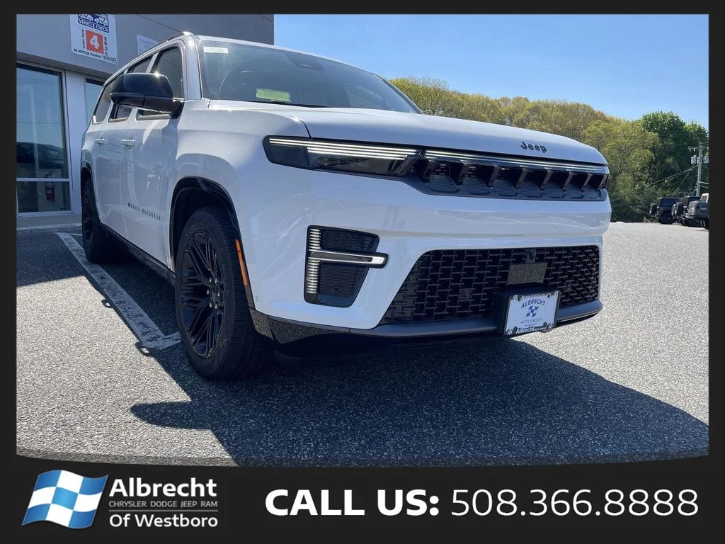 New 2026 Bright White Clear-Coat Exterior Paint Jeep Limited Reserve image 7