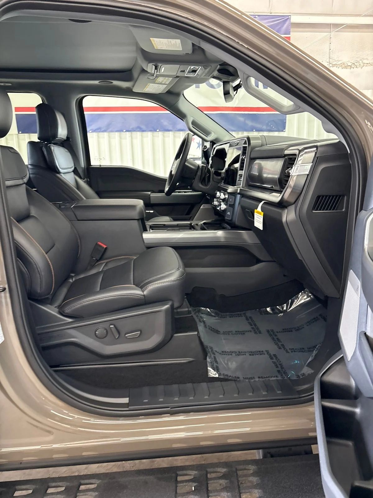 New 2026 Marsh Gray Ford F-250® Lariat® image 21