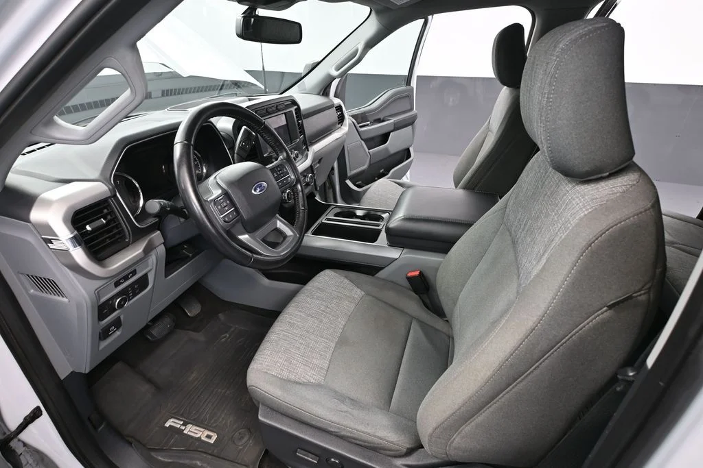 Used 2022 White Ford XLT image 17