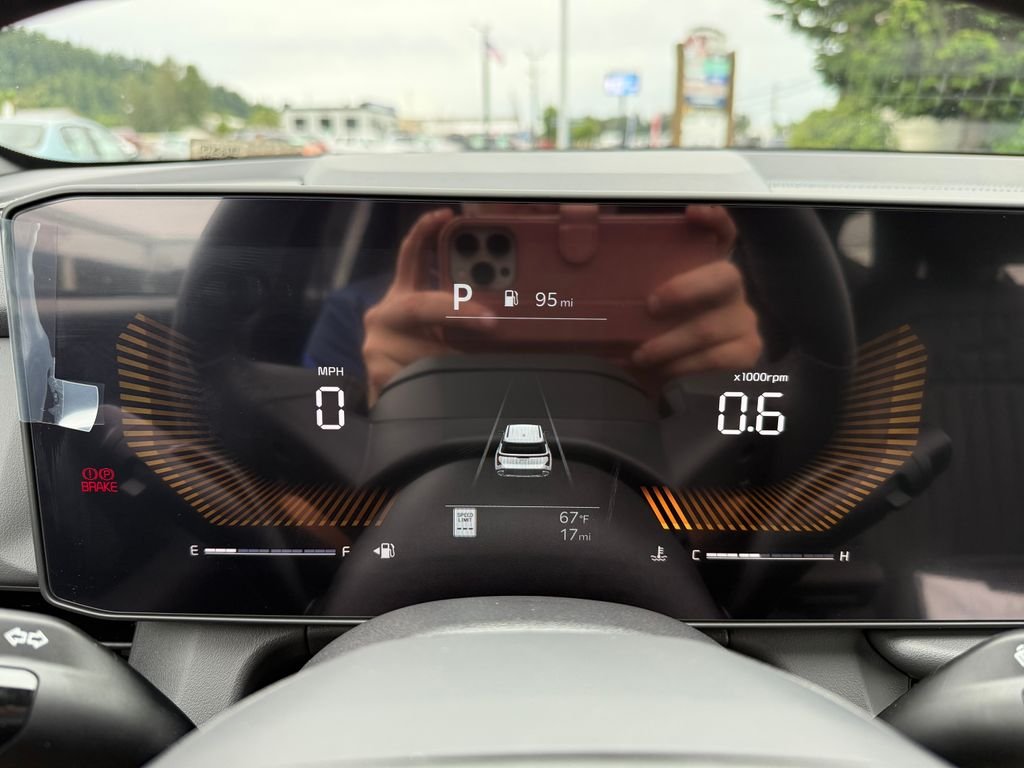 New 2027 Terrain Brown / Black Roof Kia X-Line S image 25