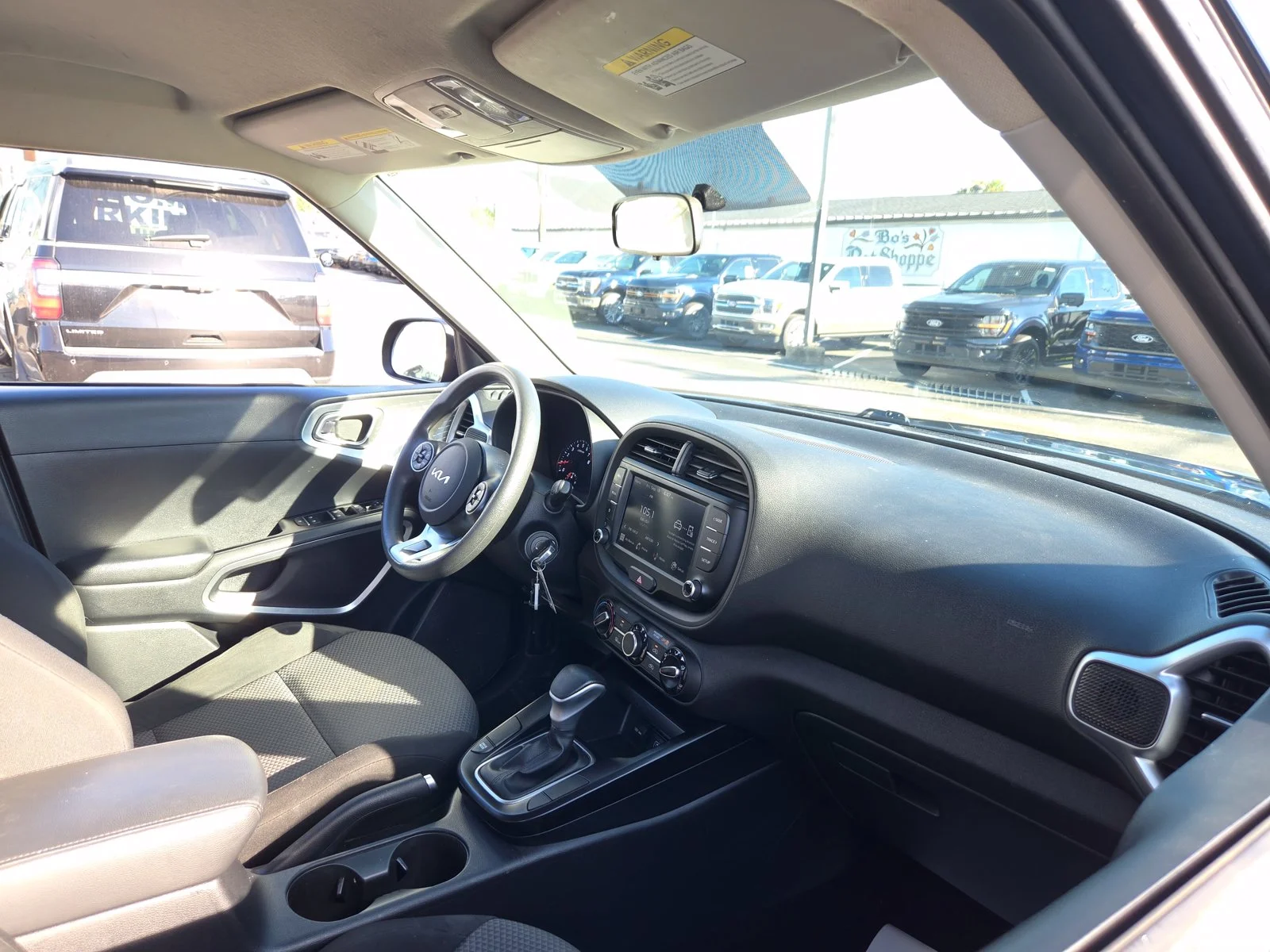 Used 2022 Gray Kia LX image 36