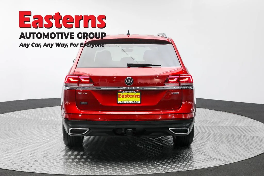 Used 2022 Red Volkswagen 3.6L V6 SE w/Technology image 6