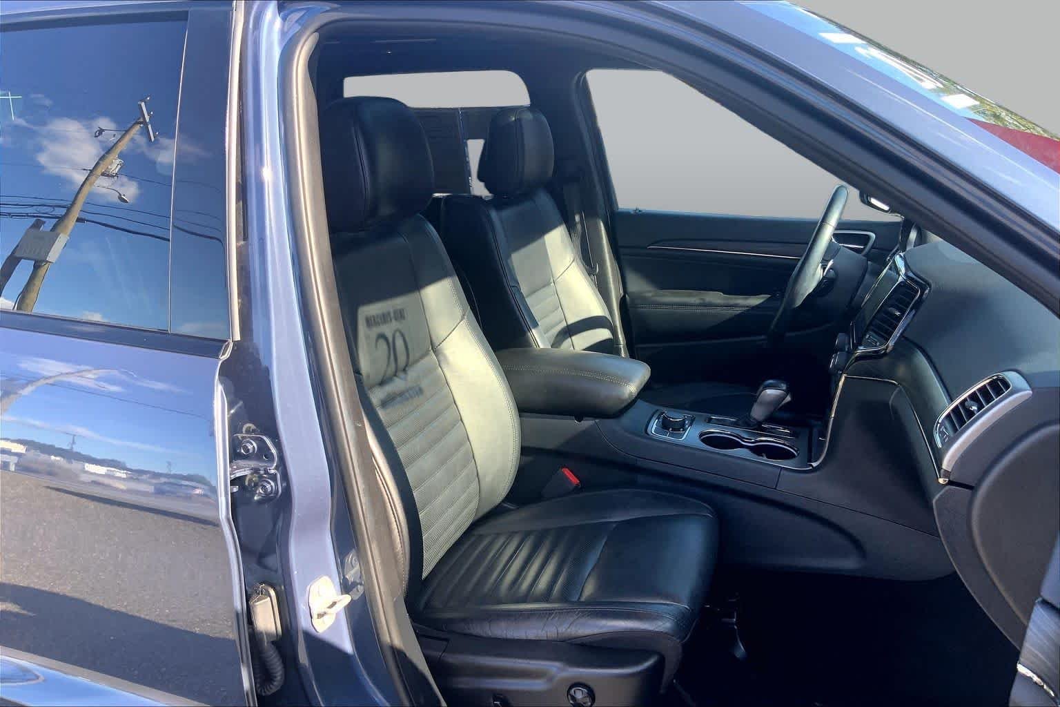 Used 2020 Slate Blue Pearlcoat Jeep Limited X image 8