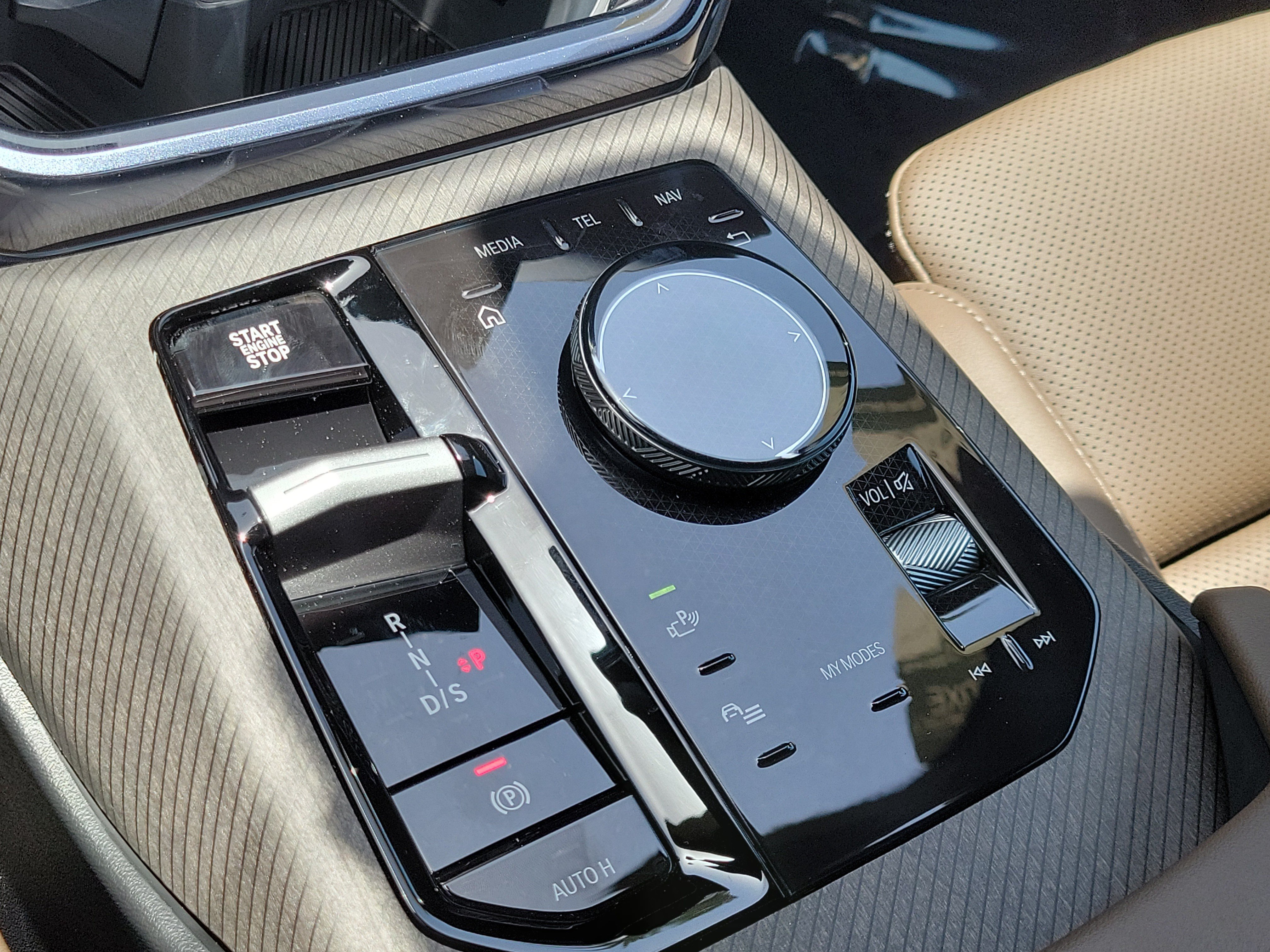 New 2026 Alpine White BMW 30 xDrive image 26