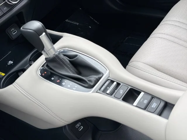 Used 2025  Honda EX-L image 30