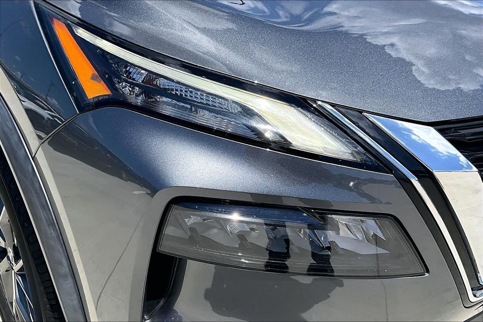 Used 2021 Gun Metallic Nissan S image 26