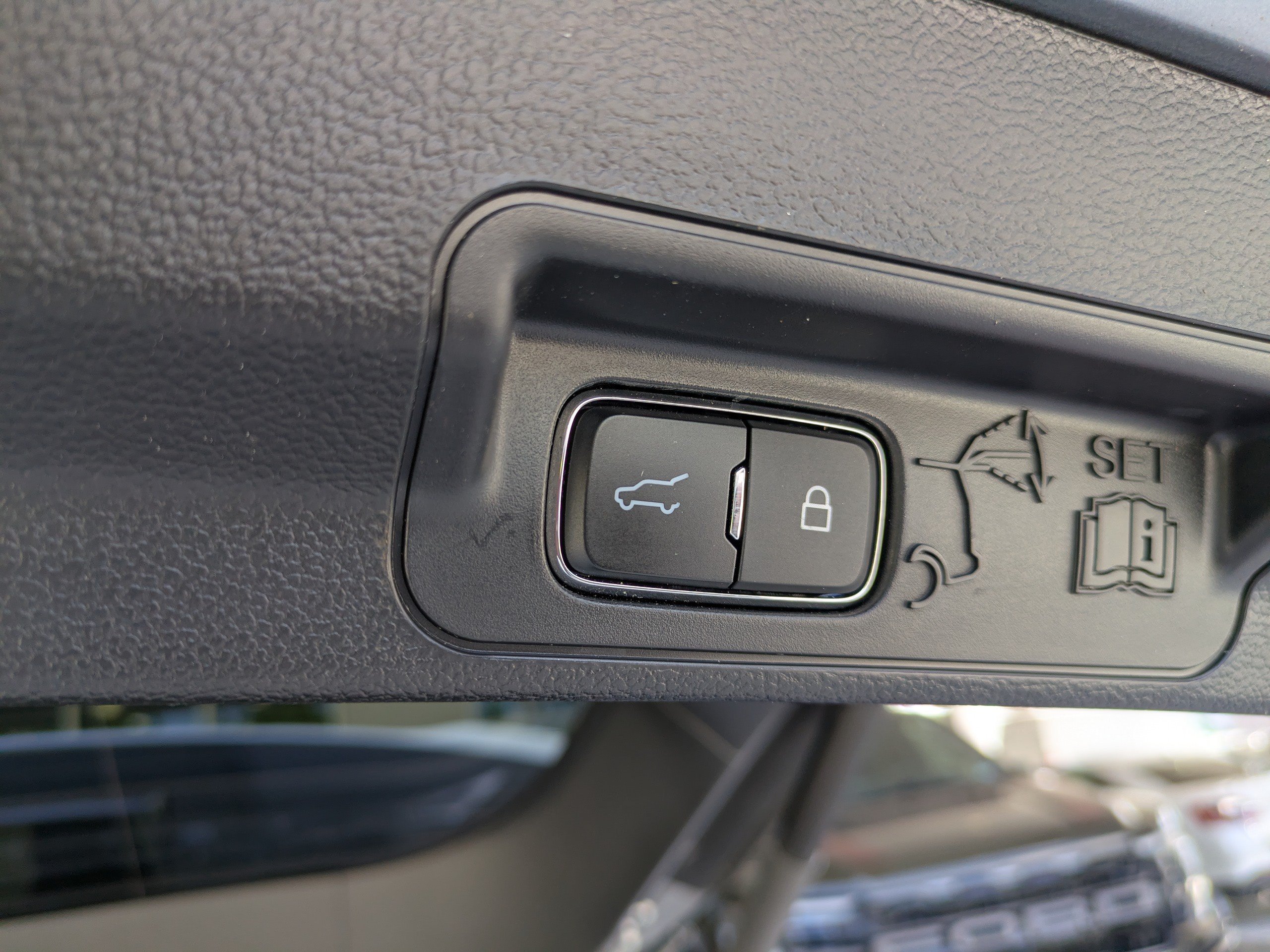 Used 2023 Iconic Silver Metallic Ford XLT image 14