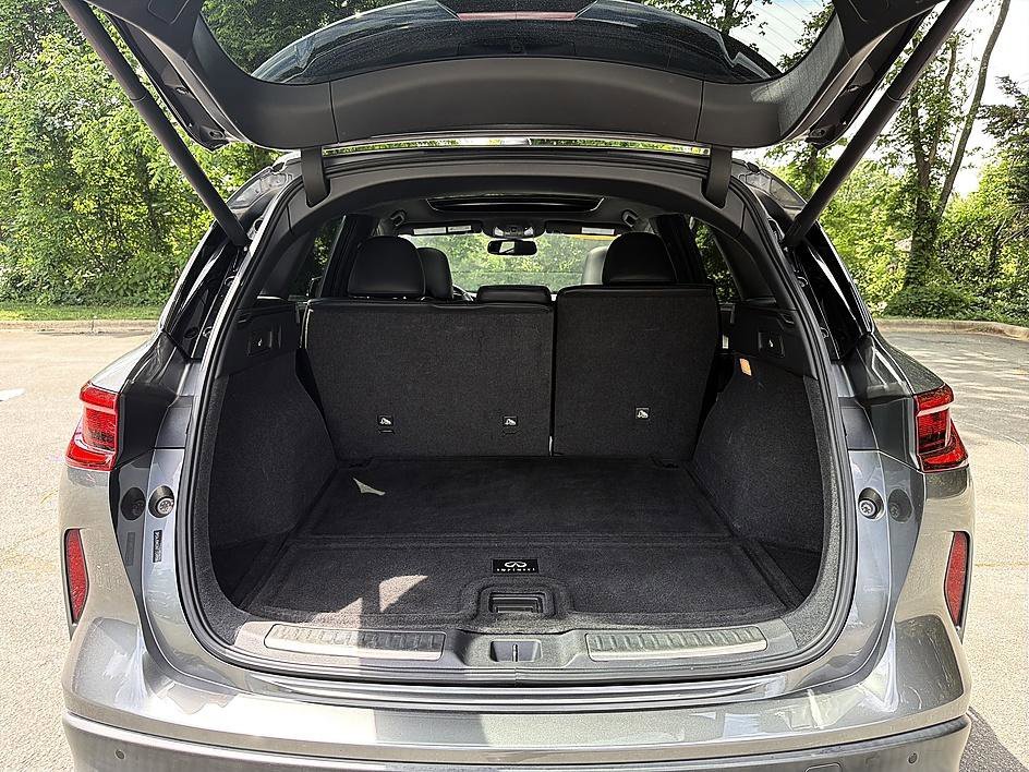 Used 2019 Graphite Shadow INFINITI ESSENTIAL image 21