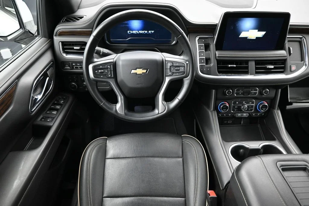 Used 2023 White Chevrolet Premier image 3
