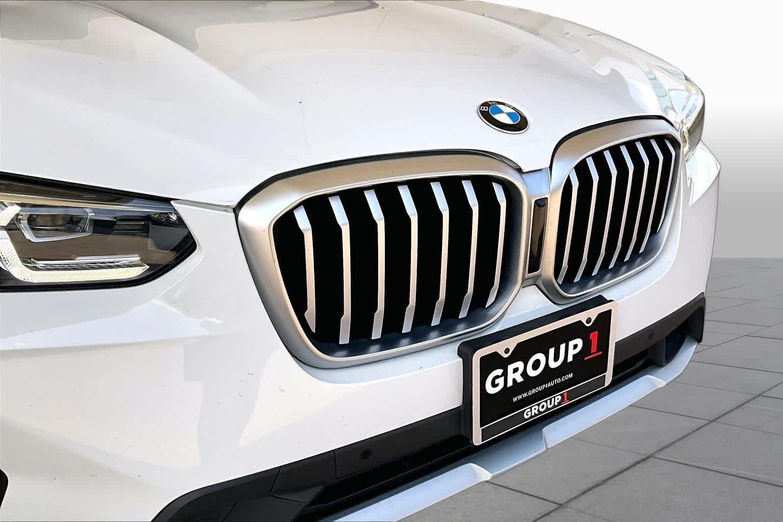 Used 2023 Mineral White Metallic BMW sDrive30i image 28