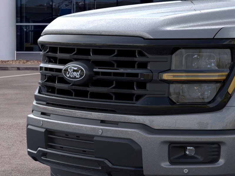 New 2026 Carbonized Gray Metallic Ford XLT image 17