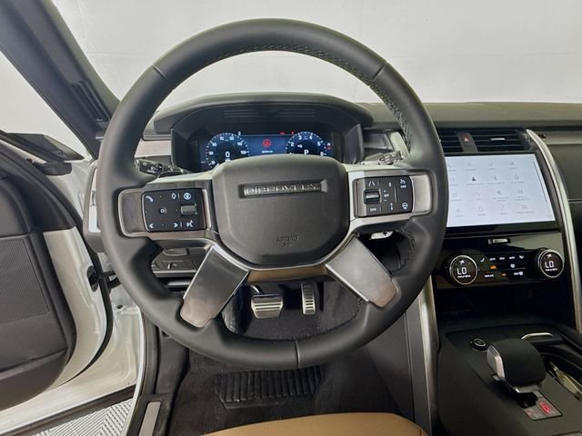 New 2026 Fuji White Land Rover Dynamic SE image 12