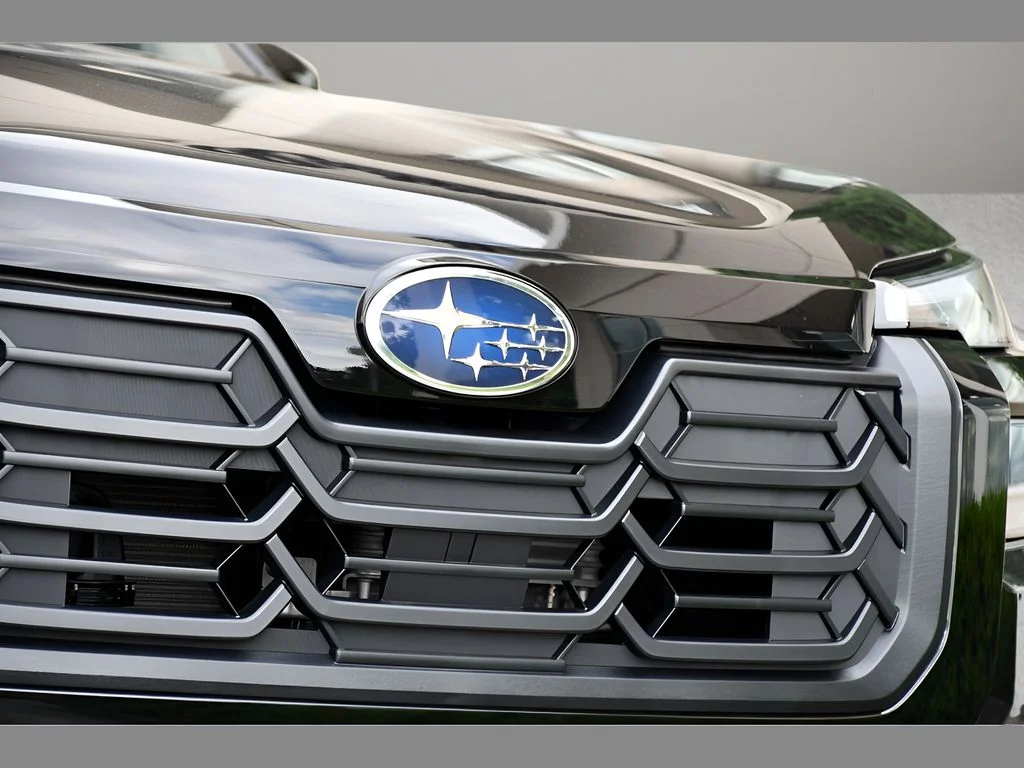 New 2026 CRYSTAL BLACK SILICA Subaru Premium image 9
