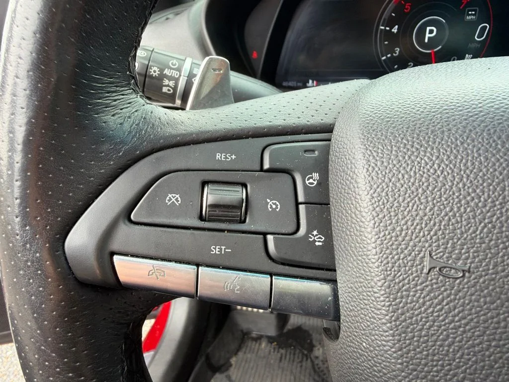 Used 2021 Red Cadillac Sport image 21