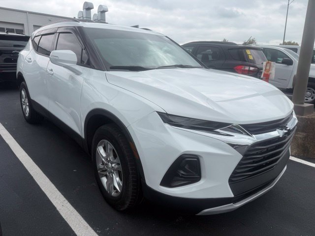 Used 2019 SUMMIT WHITE Chevrolet 1LT image 3