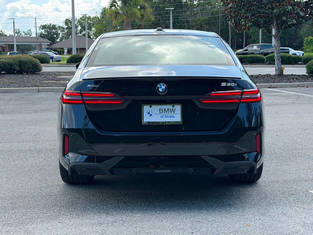 Certified Used 2026 Black Sapphire Metallic BMW 530i xDrive image 4