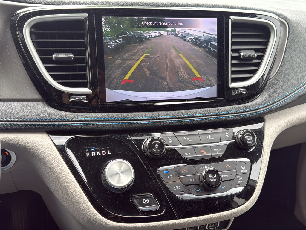 Used 2021 White Chrysler Touring L image 20