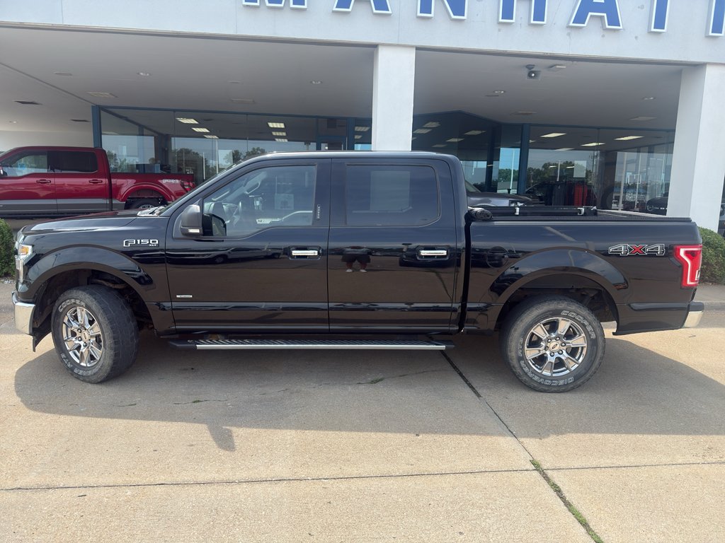 Used 2017 Shadow Black Ford XLT image 9