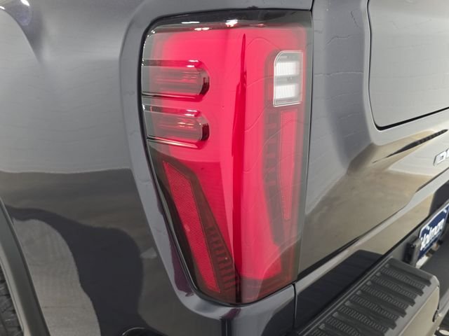 Used 2024 Silver GMC Denali image 32