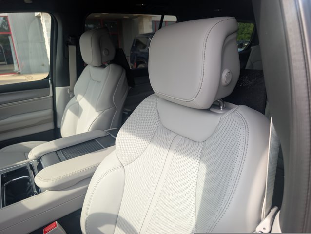 New 2026 High Gloss Black Exterior Paint Jeep Limited Altitude image 21